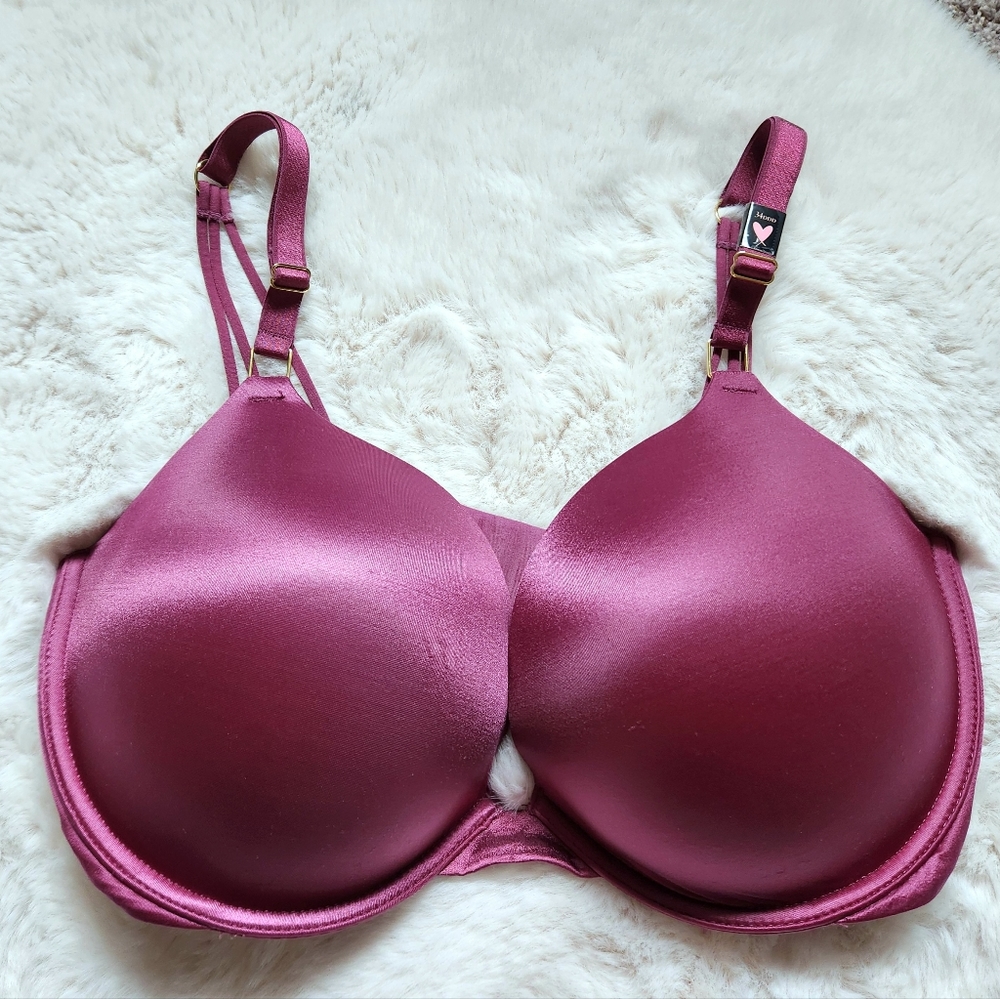 Victorias Secret Very Sexy plunge push up bra